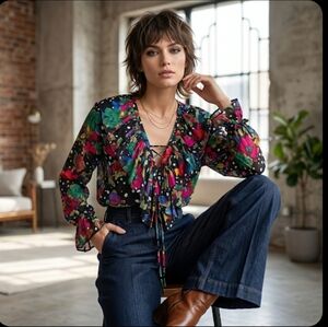 Vintage 90s Ruffled Floral Tie-Front Blouse - 100% Rayon-size M